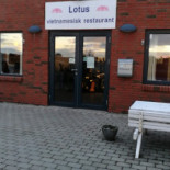 Lotus Udenfor