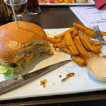 Grand House Burger Mad