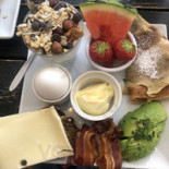 Denlillegule Kaffebar Mad