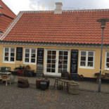 Det Lille Kaffehus Inde