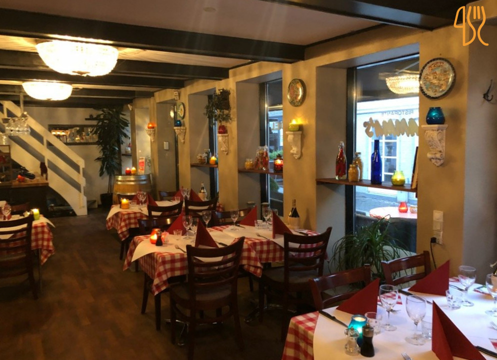 Mamma's Udenfor