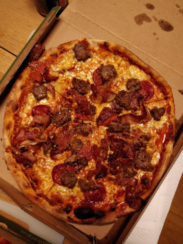 Kongens Pizza Sorte Gryde Mad
