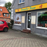 Pizza Pinocchio Udenfor