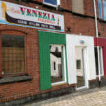 Pizzaria Venezia Udenfor