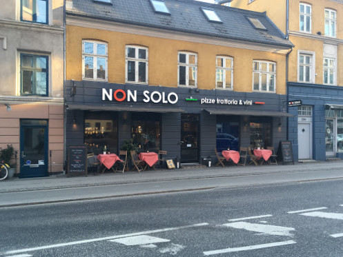 Nonsolo Trattoria Udenfor