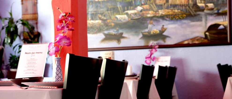 Thai 4 You Thai Og Take Away Udenfor