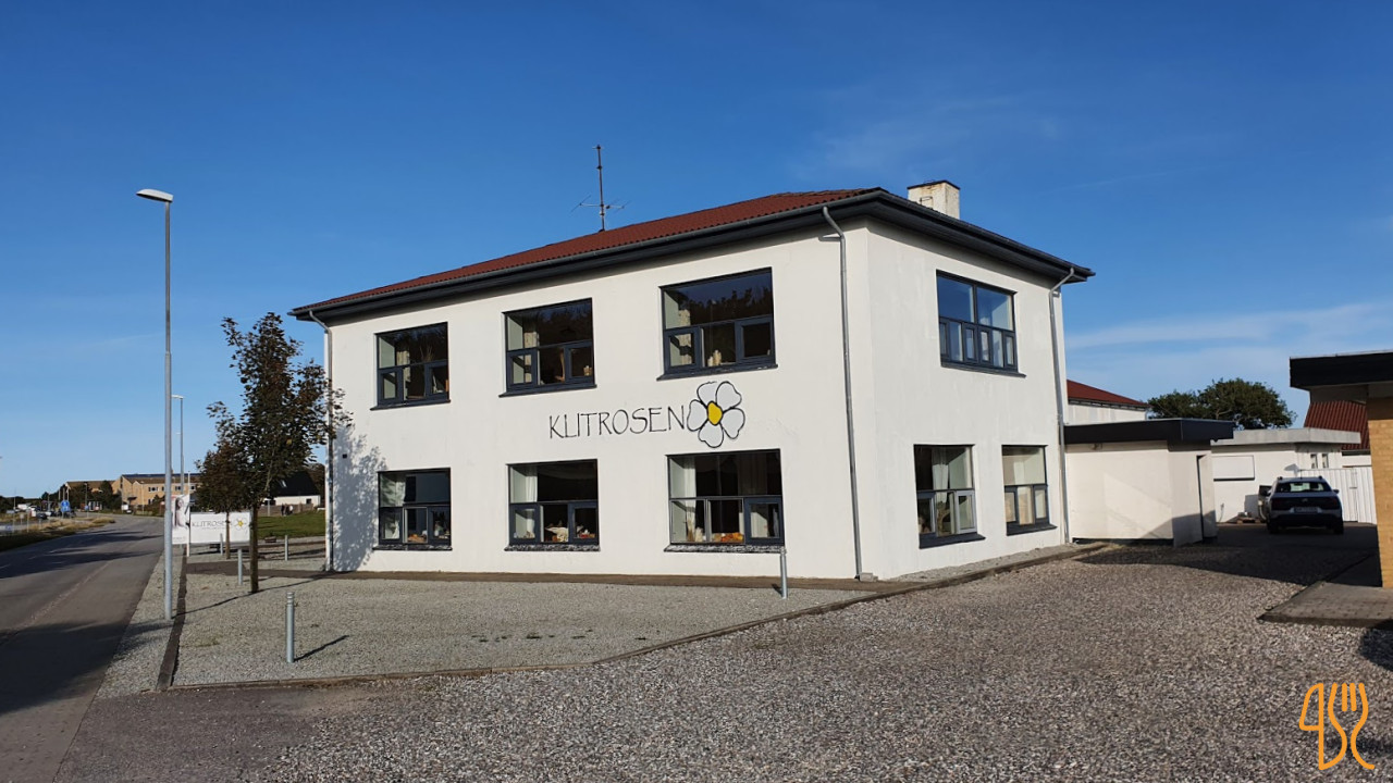 Klitrosen Udenfor
