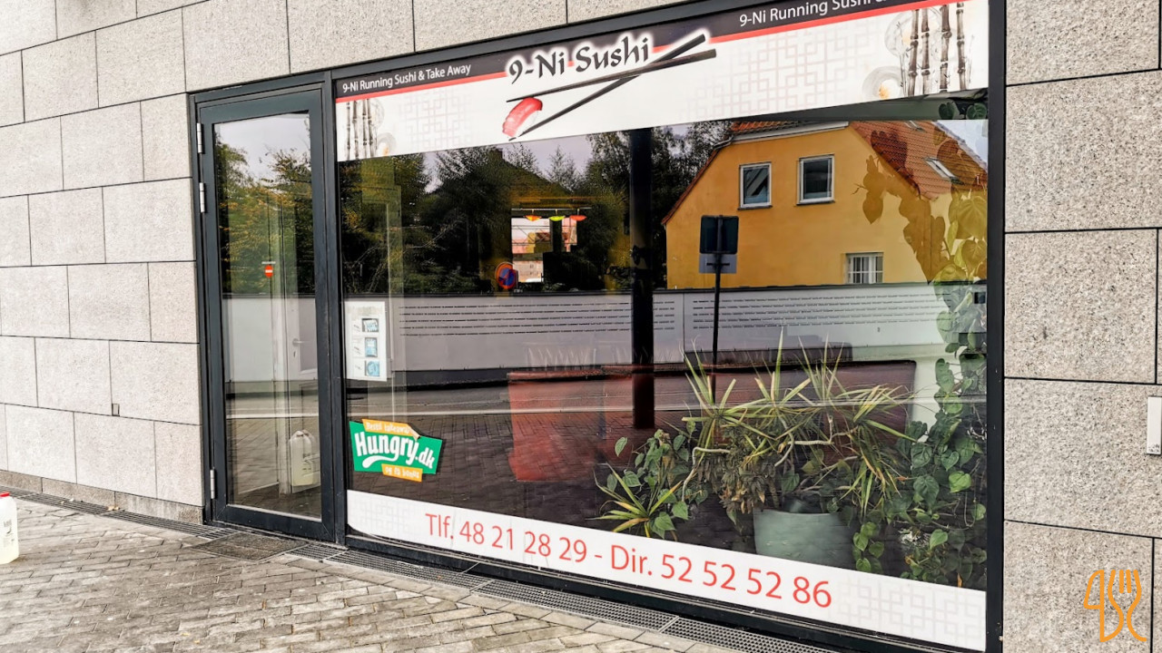 9-ni Sushi Udenfor