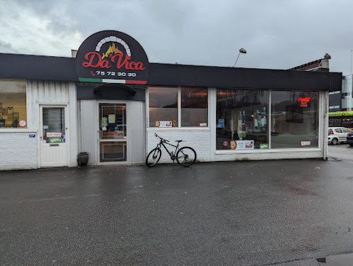 City Pizza Udenfor
