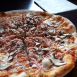 Ninos Pizza Mad