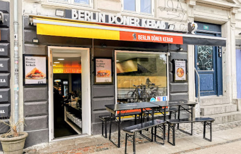 Mona Kebab Udenfor