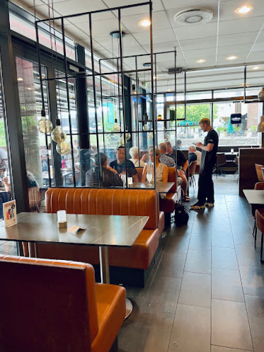 Lido Cafeen Mad