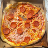 Mona Lisa Pizza Mad