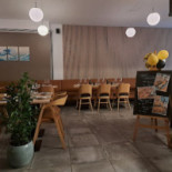 Genki Sushi Bubble Tea Udenfor