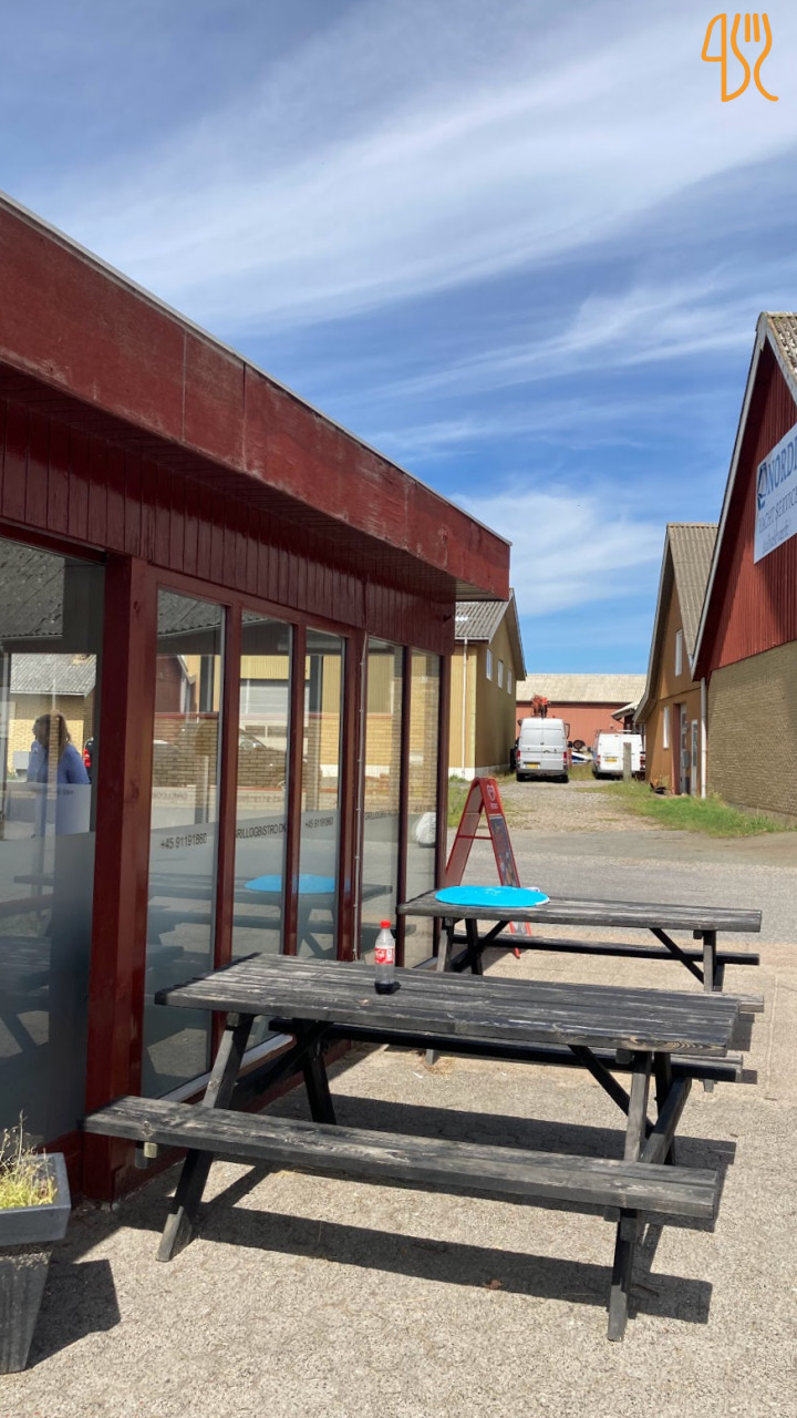 Aalbaek Havnekiosk Udenfor