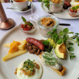 Cafe Morville Udenfor