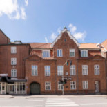 Helnan Phoenix Udenfor