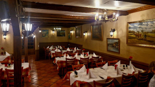 Bollinis Familierestaurant Udenfor