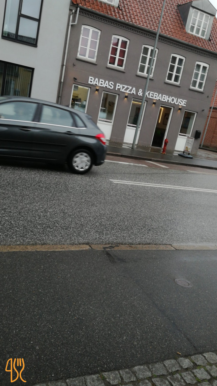 Babas Pizza Og Kebabhouse Udenfor