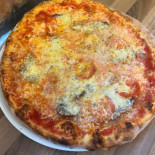 Royal Pizza Grill Mad