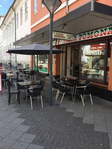 Pomona Pizza Udenfor