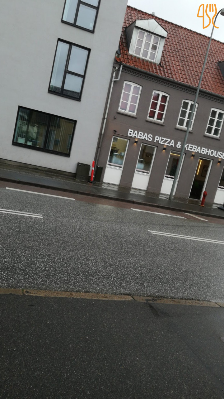 Babas Pizza Og Kebabhouse Udenfor