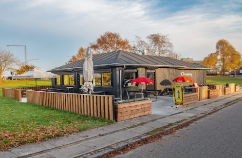 Oasen Burger Grill Udenfor