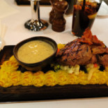 Cassandre Bistro Mad