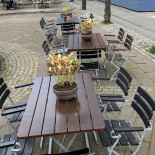 Lagoni Kaffebar Udenfor