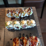 Lucky Sushi, Inde
