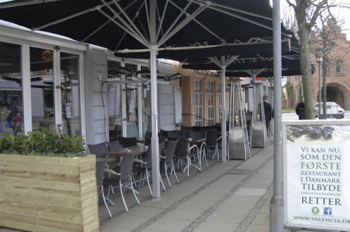 Cafe Valencia Udenfor