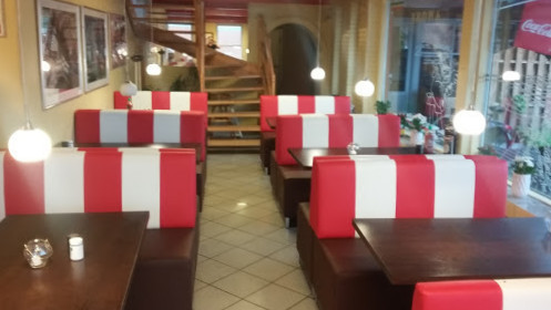 Kebabhuset Amore Udenfor