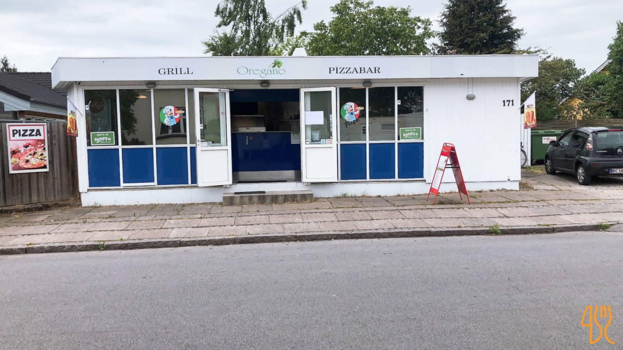 Oregano Grill Pizzabar Udenfor