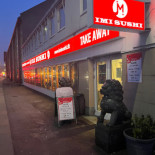 9-ni Running Sushi Udenfor