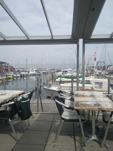 Havnens Café Isbar Inde