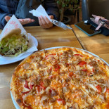 Saranda Pizzaria Udenfor