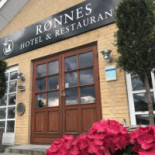 Roennes Udenfor