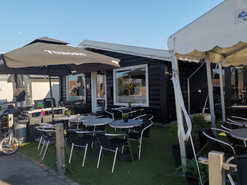 Cafe Jenners Udenfor
