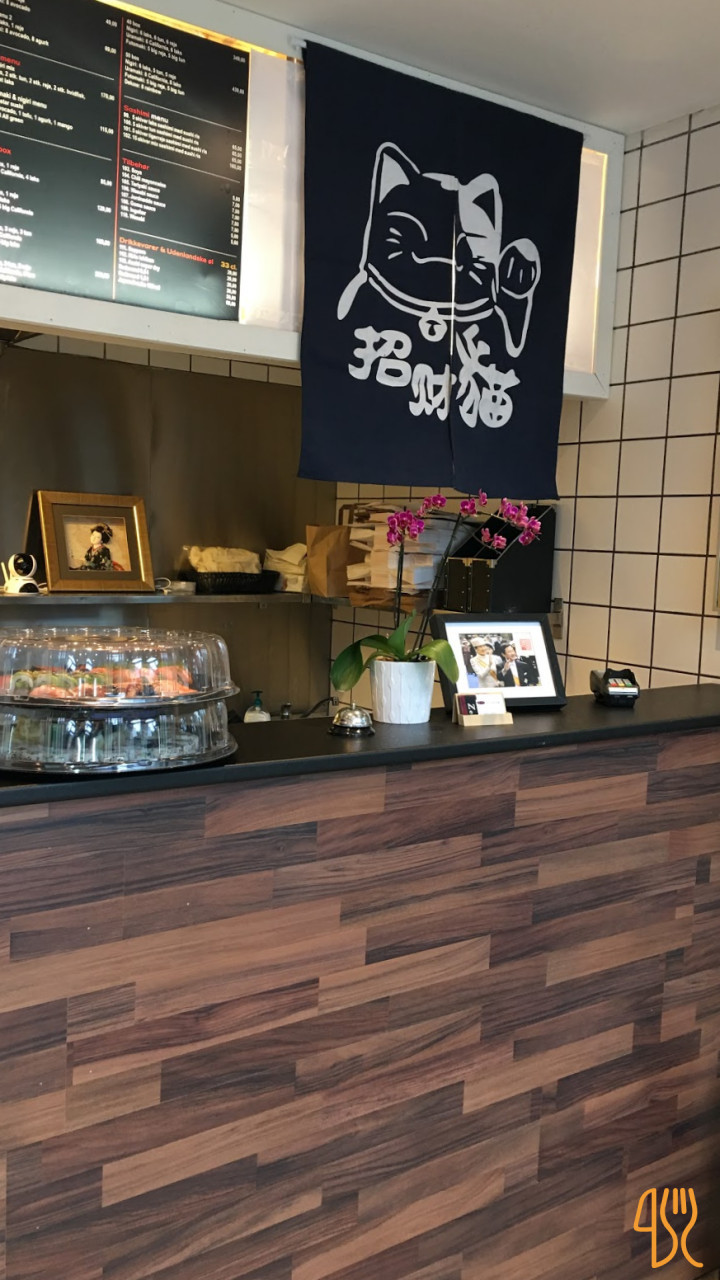 Zen Sushi Udenfor