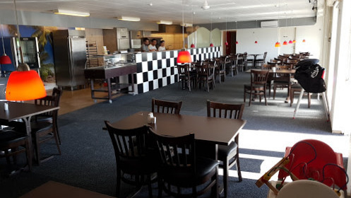 Amigos Pizza Grill Udenfor