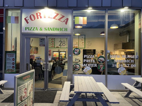 Fortezza Pizza Udenfor