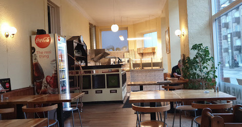 Saranda Pizzaria Udenfor