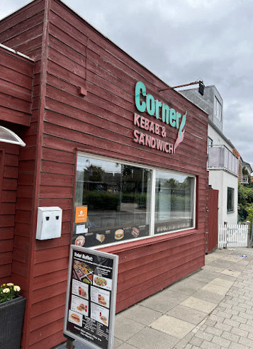 Corner Sandwich Og Kebab Udenfor