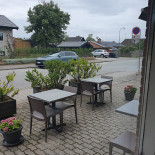 Hjortens Pizza Burger House Udenfor