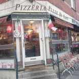 Pizze Di Napo Udenfor