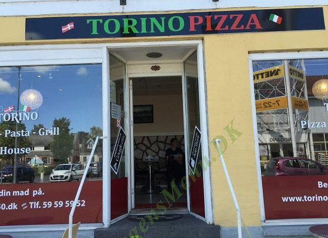 Super Pizza Udenfor