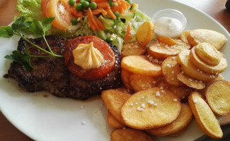 Lokken Snackbar Og Cafeen food