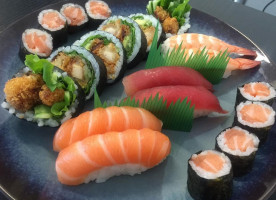 Yy Sushi food