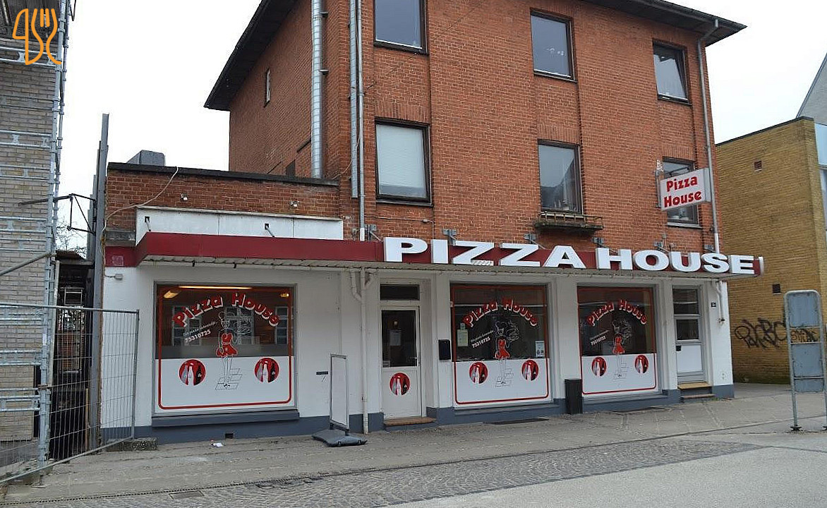Pizza House Udenfor
