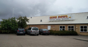 Lyng Bowl Aps outside